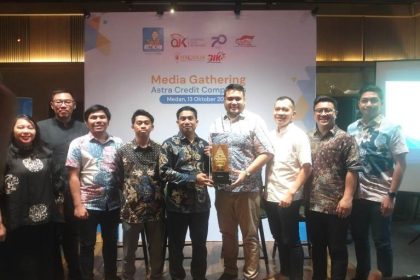 Bisnis